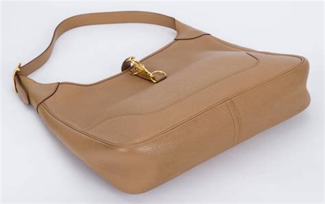 hermes light and large